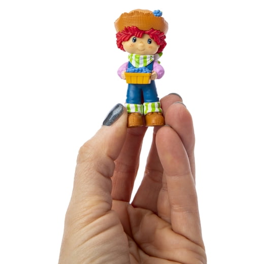 The Loyal Subjects The World of Strawberry Shortcake 2.5" Mini Figure - HUCKLEBERRY PIE